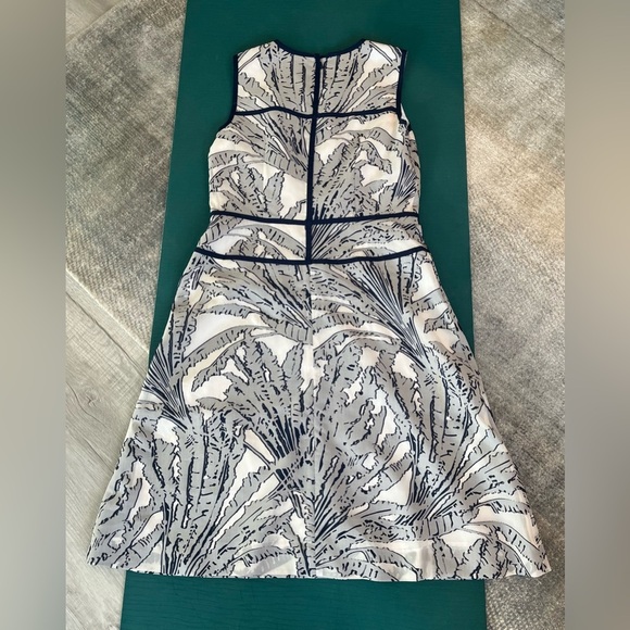 Lafayette 148 New York Damaris Tropical Print Fil Coupe Damaris Size 8 Women's - Picture 4 of 12